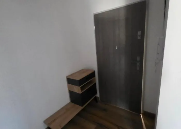 Podmiejska Nova Апартаменты Калиш